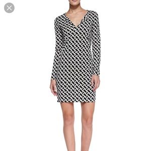 NWT DVF Reina Chain Link Long Sleeve Shift Dress